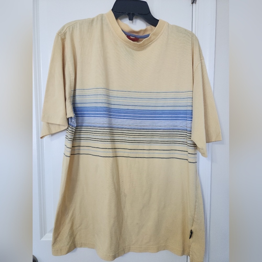 Men's sz L Striped T-Shirt Short Sleeve Casual Graphic Tee Soft Butter Yellow